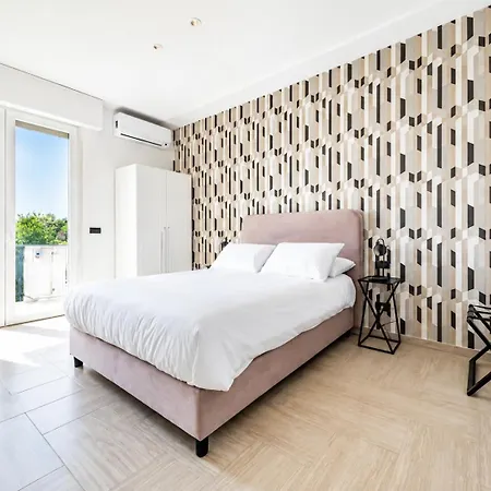 Respsuite - Novara Est 2 Camere, 2 Bagni E Garage Apartamento *
