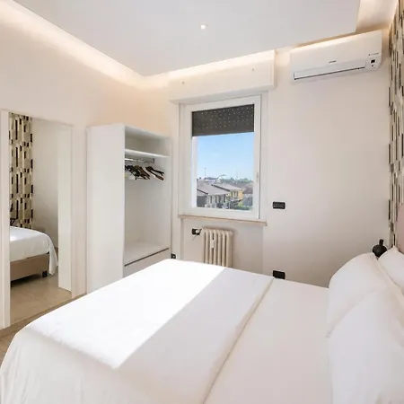 Respsuite - Novara Est 2 Camere, 2 Bagni E Garage *